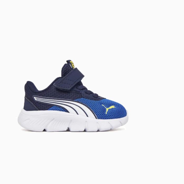 Sneakers FlexFocus Modern con lacci e velcro