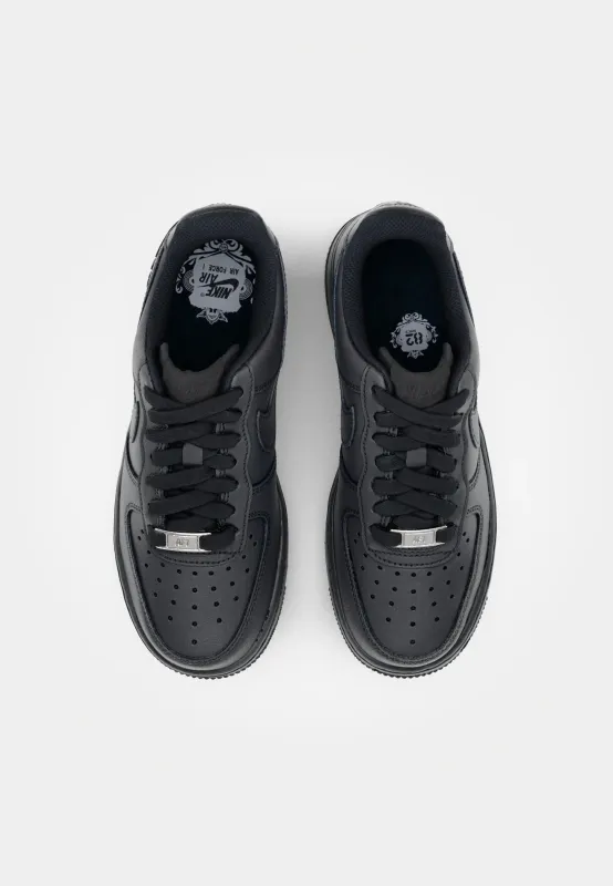 Sneakers W Nike Air Force 1 Low LE Triple