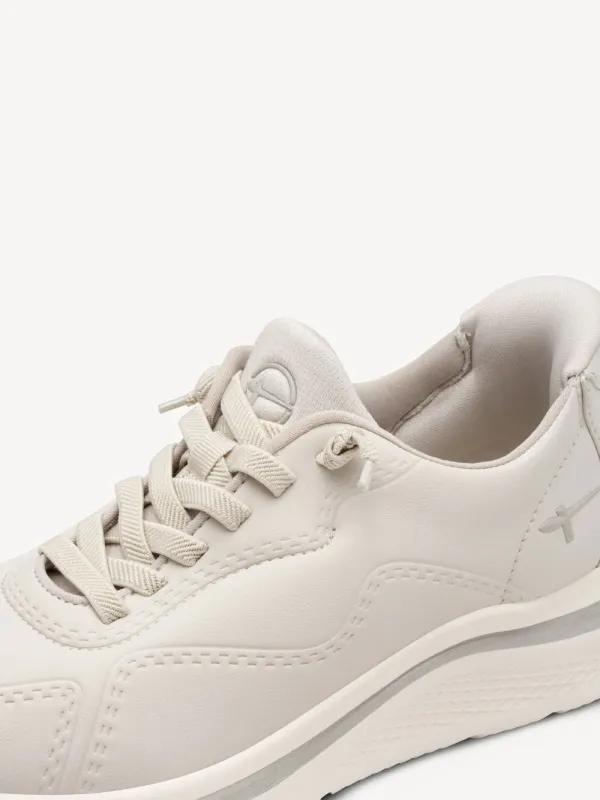 Sneakers beige modello Step In