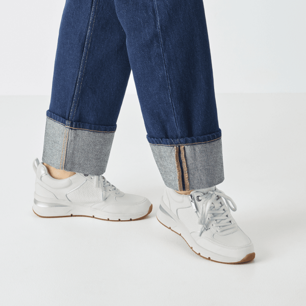 Sneakers bianche da Donna con tacco e zip