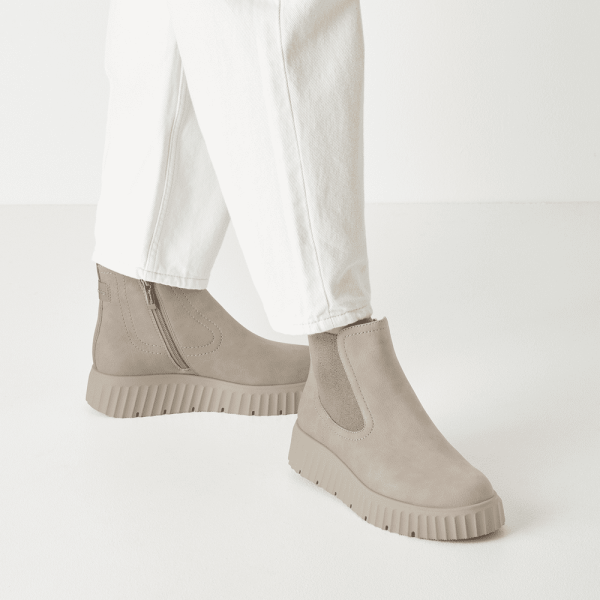 Stivaletti beige in pelle vegana con cerniera